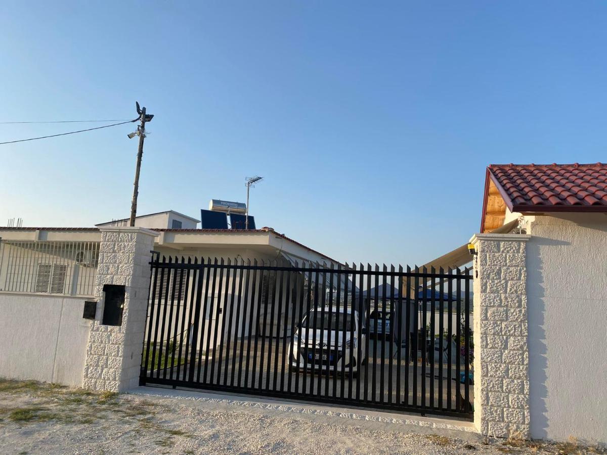 Bujtina Cela Berati Exterior foto